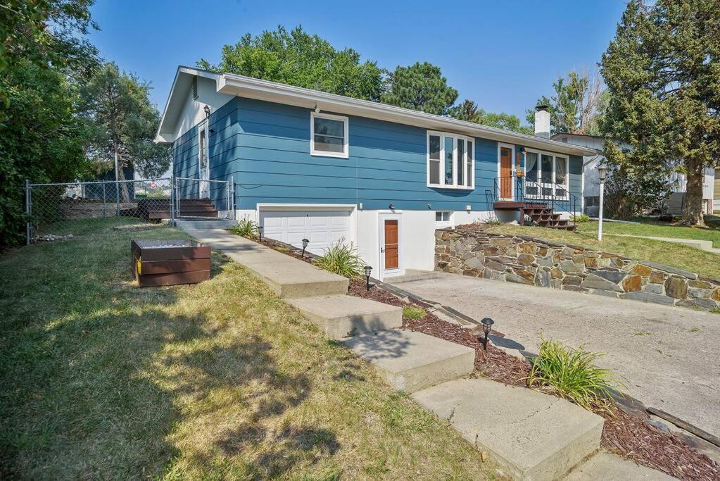 Roomy 5 Bed 3 Bath Fire Place Large Outdoor Space Rapid City Εξωτερικό φωτογραφία