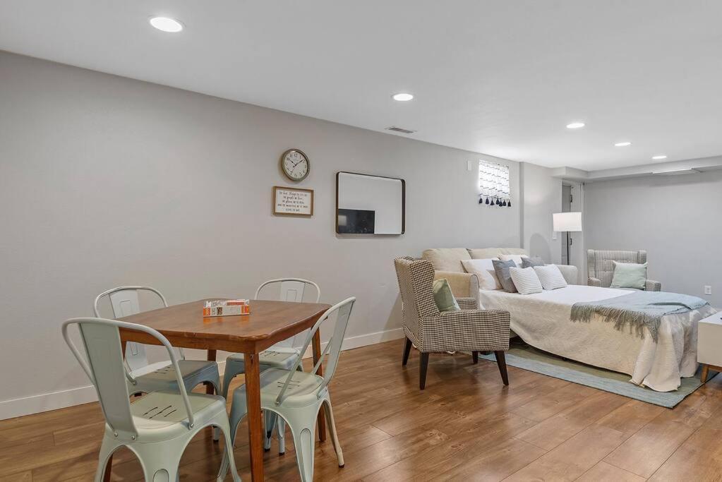 Roomy 5 Bed 3 Bath Fire Place Large Outdoor Space Rapid City Εξωτερικό φωτογραφία